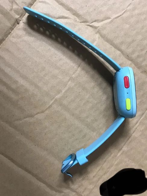 Leaked image of a blue kids' Fitbit smartwatch