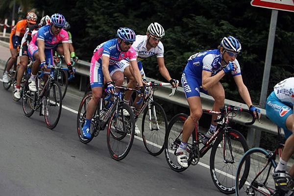 Pozzato refuels