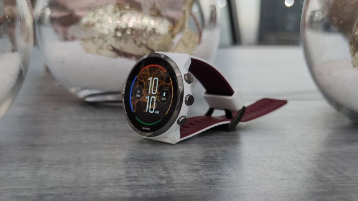 The Suunto 7