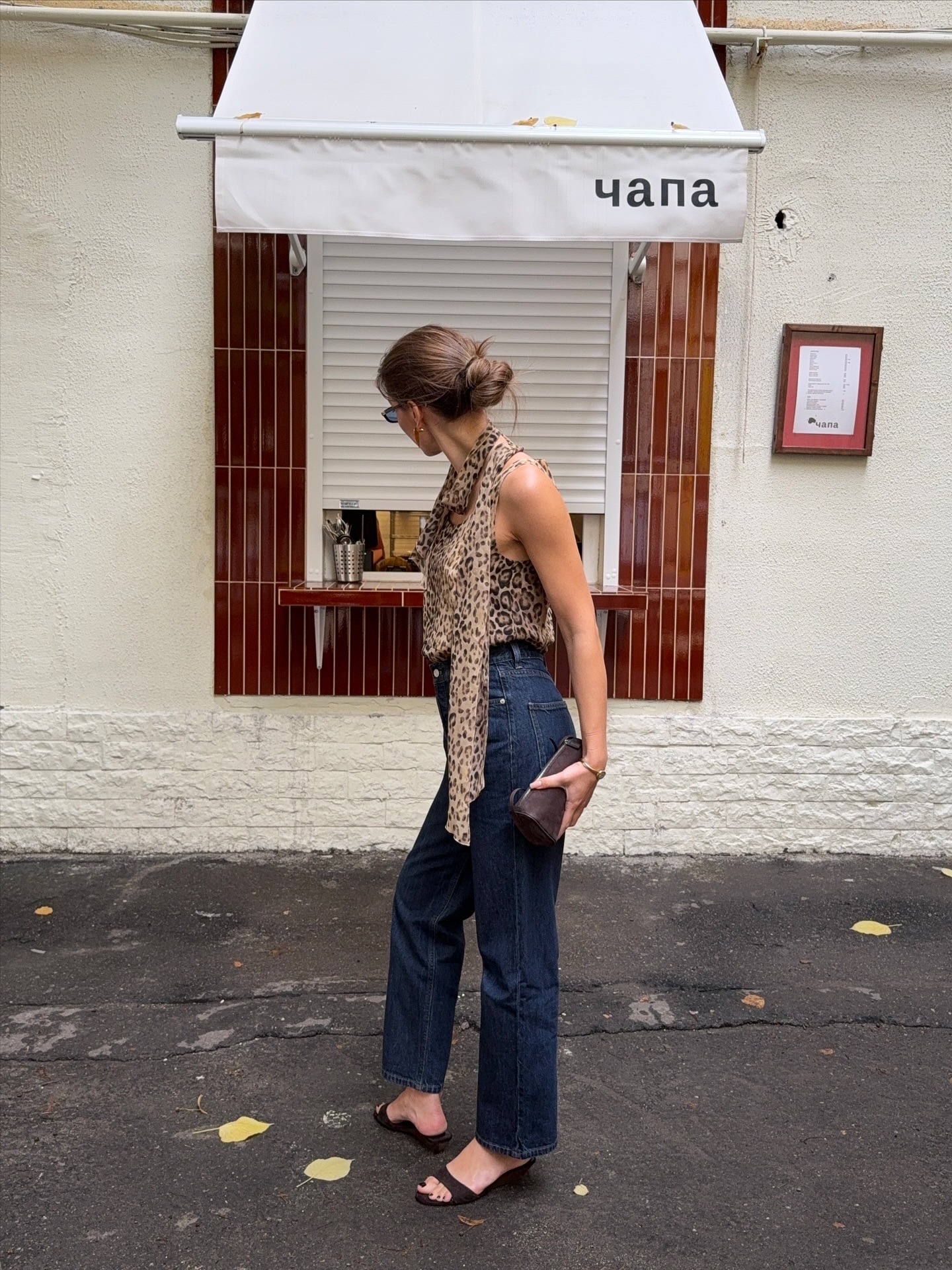 @by_eva_ is wearing a loose indigo denim outfit