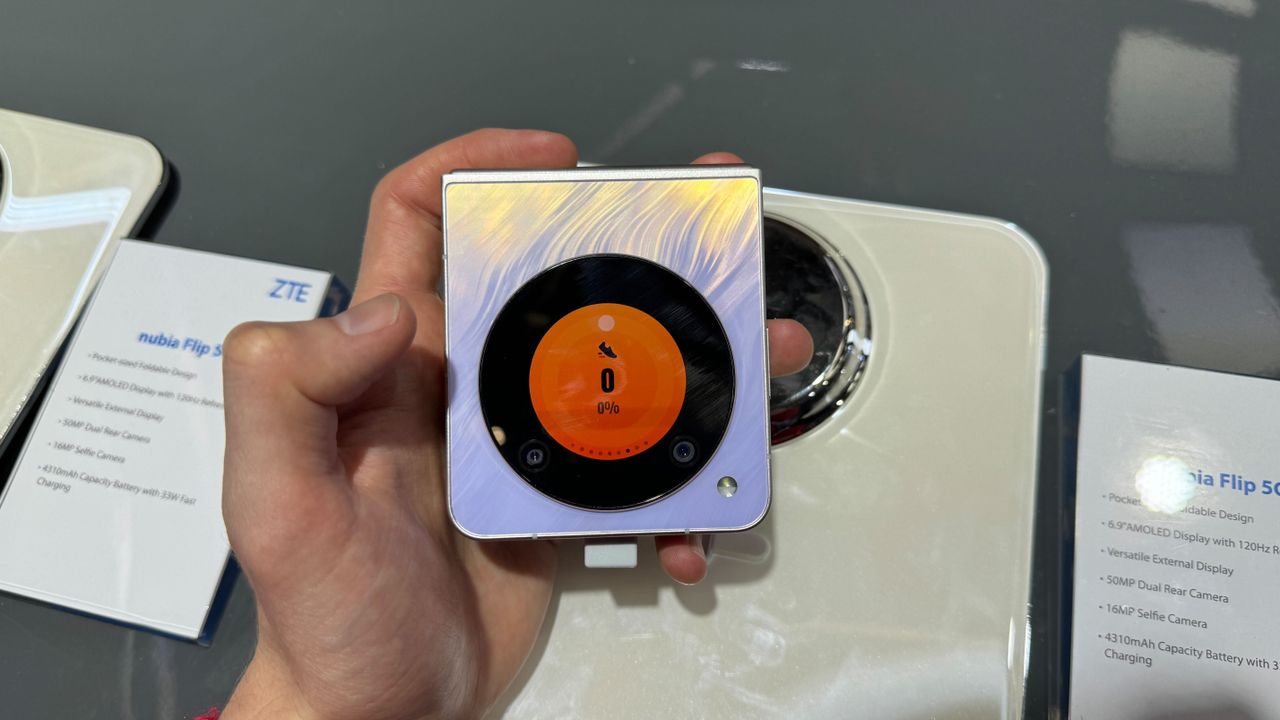 Nubia Flip 5G