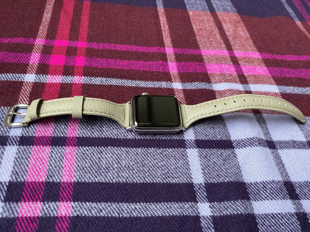 Wearlizer Thin Leather Apple Watch Band
