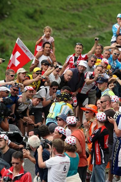 Lance Armstrong (Astana) is cheered to the summit of the Col de la Colombi&egrave;re.