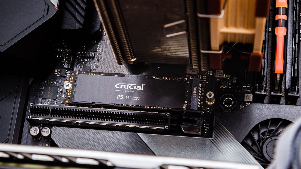 Crucial P5 M.2 NVMe SSD Review: Premium Design Runs Hot (Updated) | Tom ...