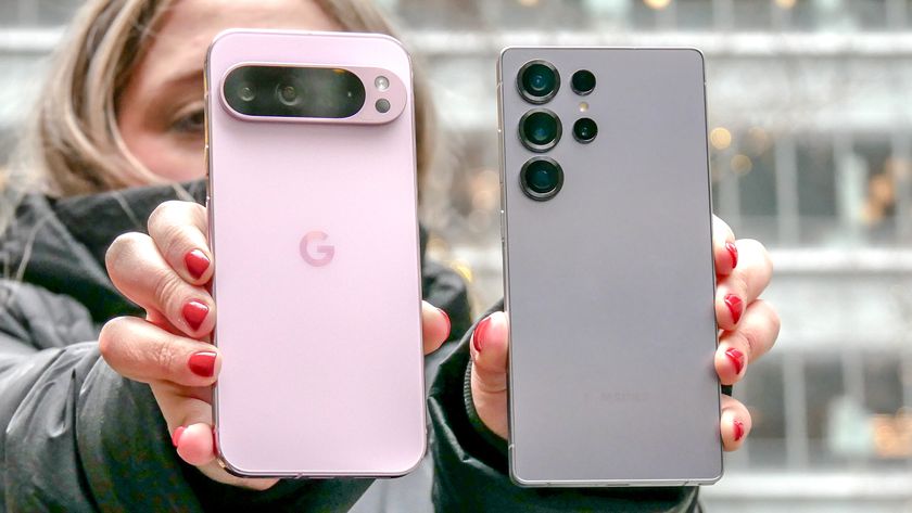 Galaxy S25 Ultra vs. Pixel 9 Pro XL held in the hand.