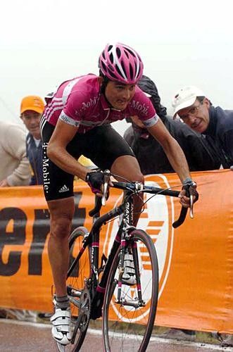 Oscar Sevilla (T-Mobile) en route to 12th