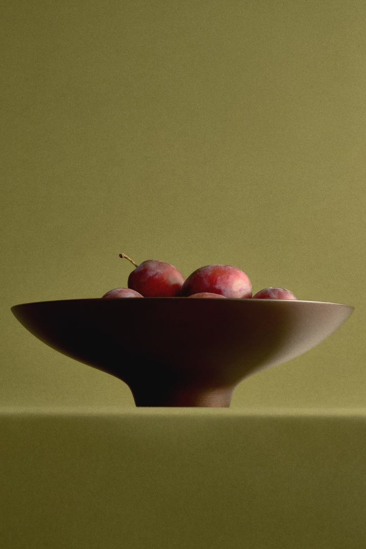 Wooden serving bowl.