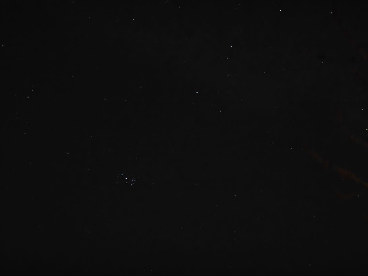 OnePlus 13 astrophotography sample.