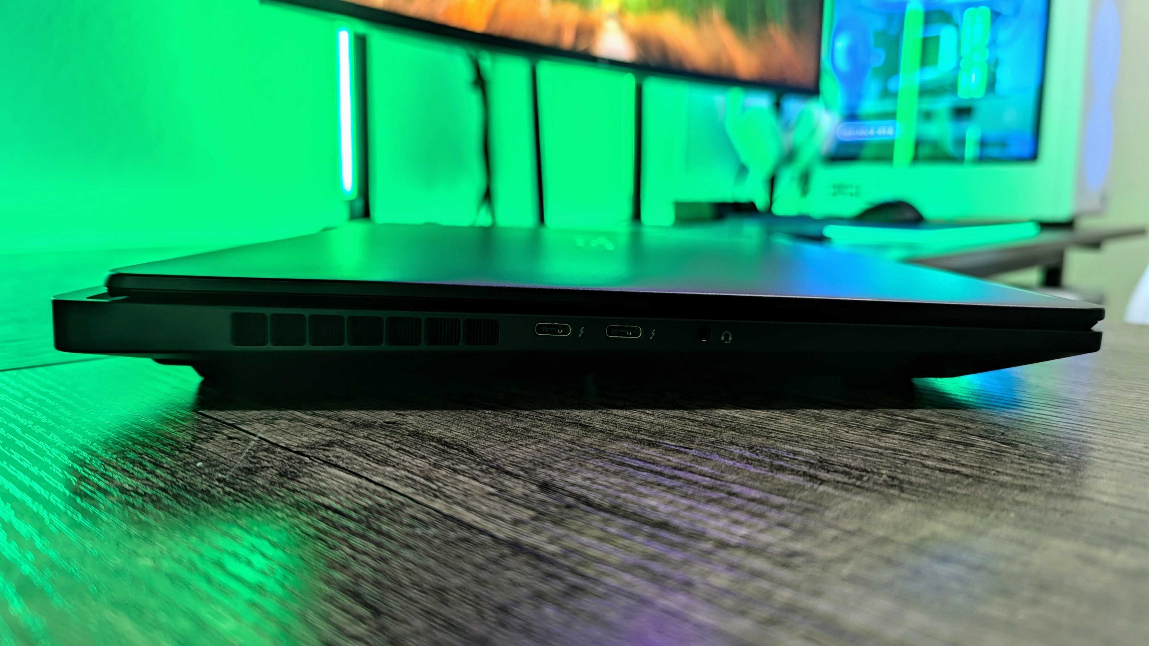 Image of the HP OMEN MAX 16 (2025) gaming laptop.