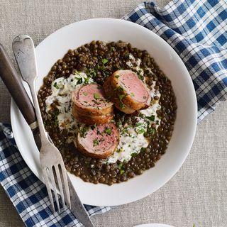 Lamb fillet with Creme Fraiche and Herb Lentils