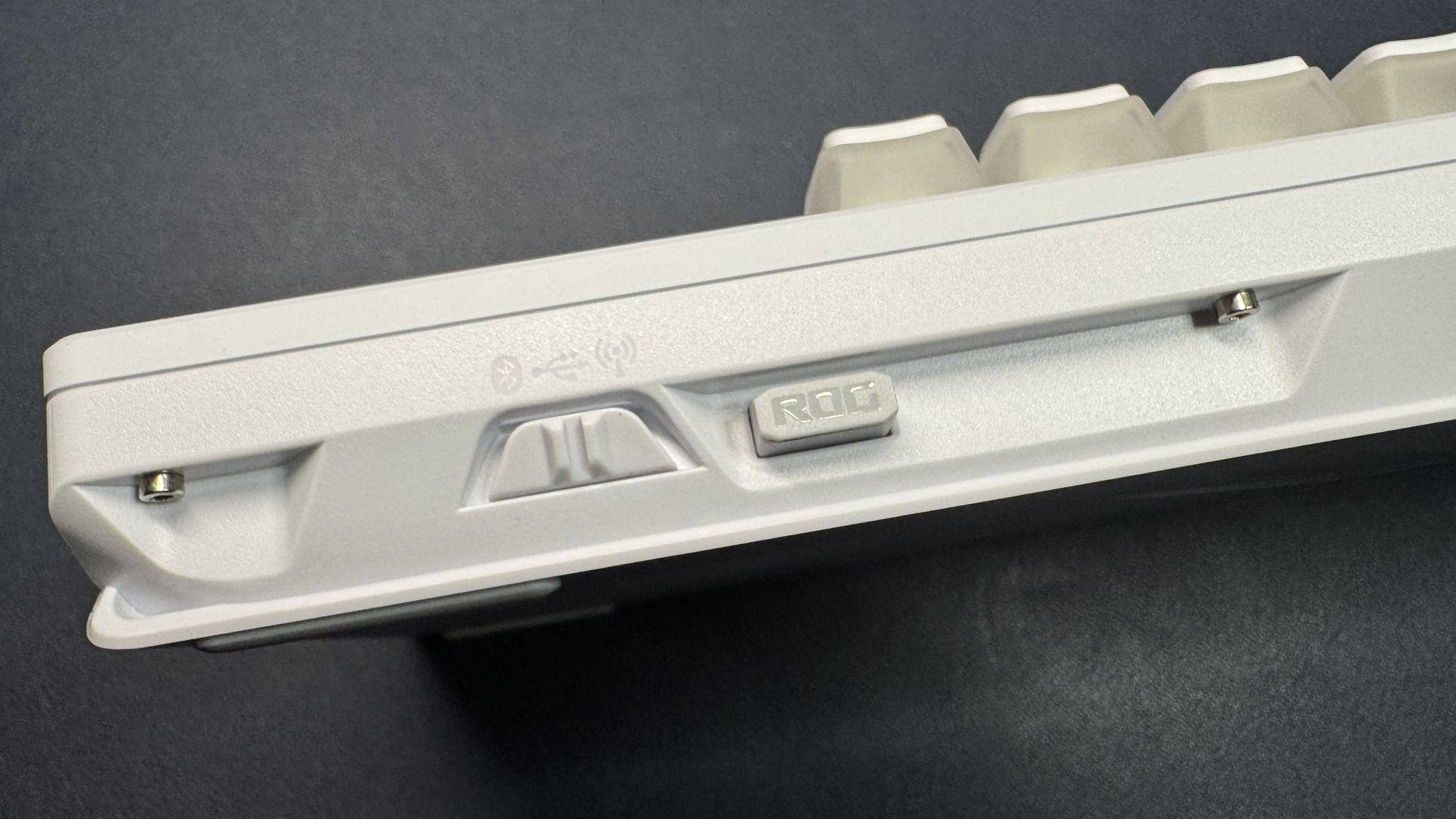 Asus ROG Azoth X