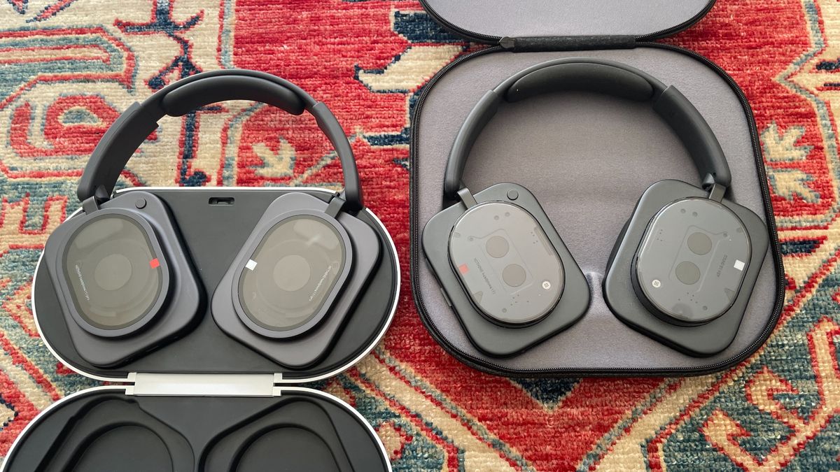 Nothing Headphone (1) Pro next to the Headphone (1)