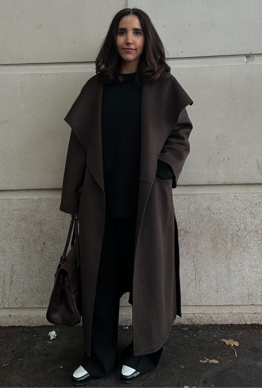 @humaa.hussain wears a brown Wrap Coat from Toteme