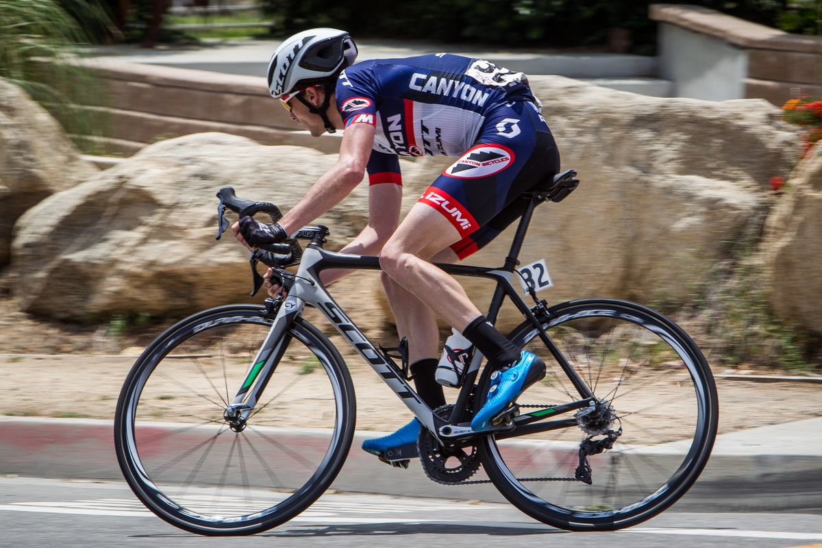 Rob Squire (Canyon) tries to get away on the last couple of laps