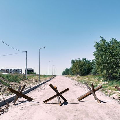Dealing with bad news: A road block in Ukraine