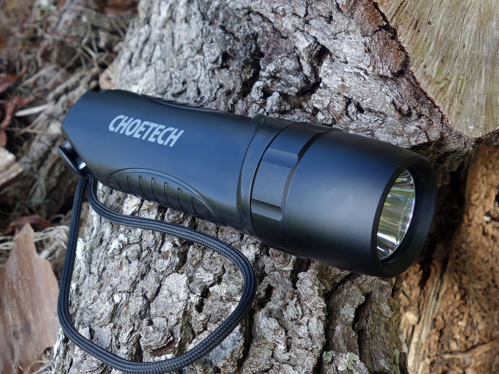Review: Choetech Waterproof Flashlight + 5,200mAh Power Bank | Windows ...