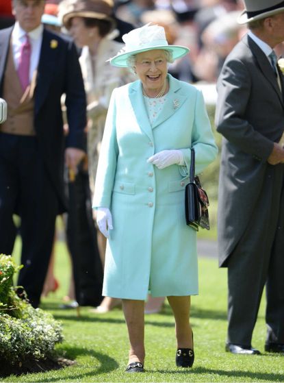 Ascot-hat---Queen-.jpg