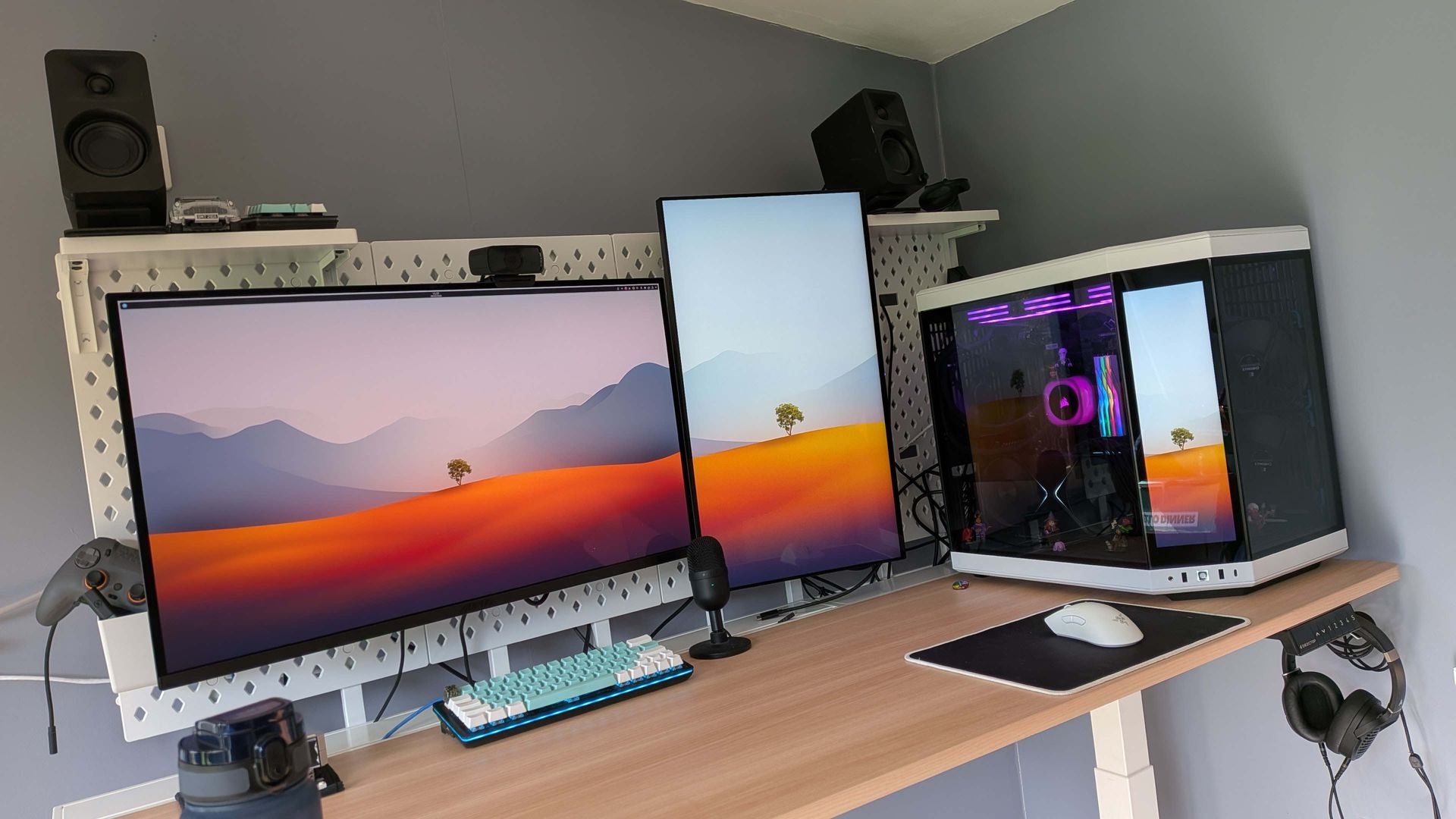 Dave's gaming PC on his desk