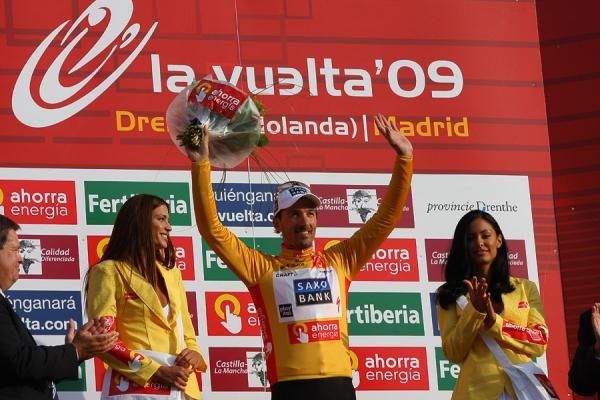Fabian Cancellara rejoices in his golden jersey.