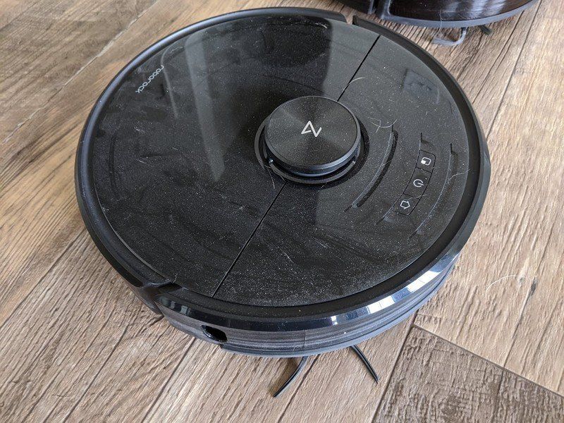 Roborock S6 MaxV vs. Ecovacs Deebot OZMO T8 AIVI Which should you buy