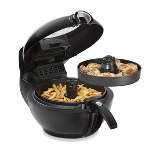 Tefal Actifry Genius XL 2in1 air fryer with fries and chicken inside