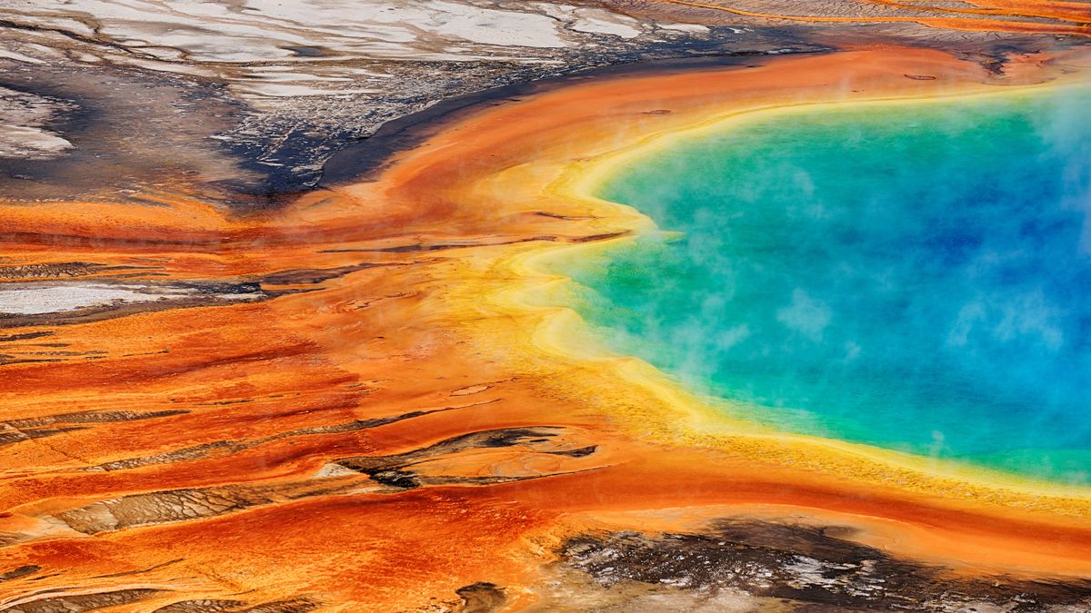 Grand Prismatic spring, Yellowstone National Park, USA