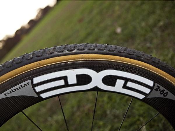 Edge Composites' second-tier 2.68 rims visually differ from the top-end 1.68 with their woven top sheet.