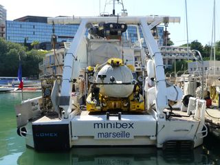 Comex research vessel Minibex