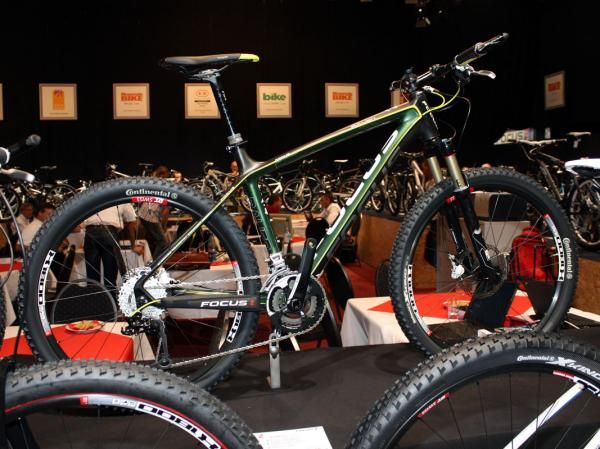Sorry, folks, but US consumers won't get to see the stunning two-tone green paint job of the Raven 4.0 in person - unless they go to Europe.