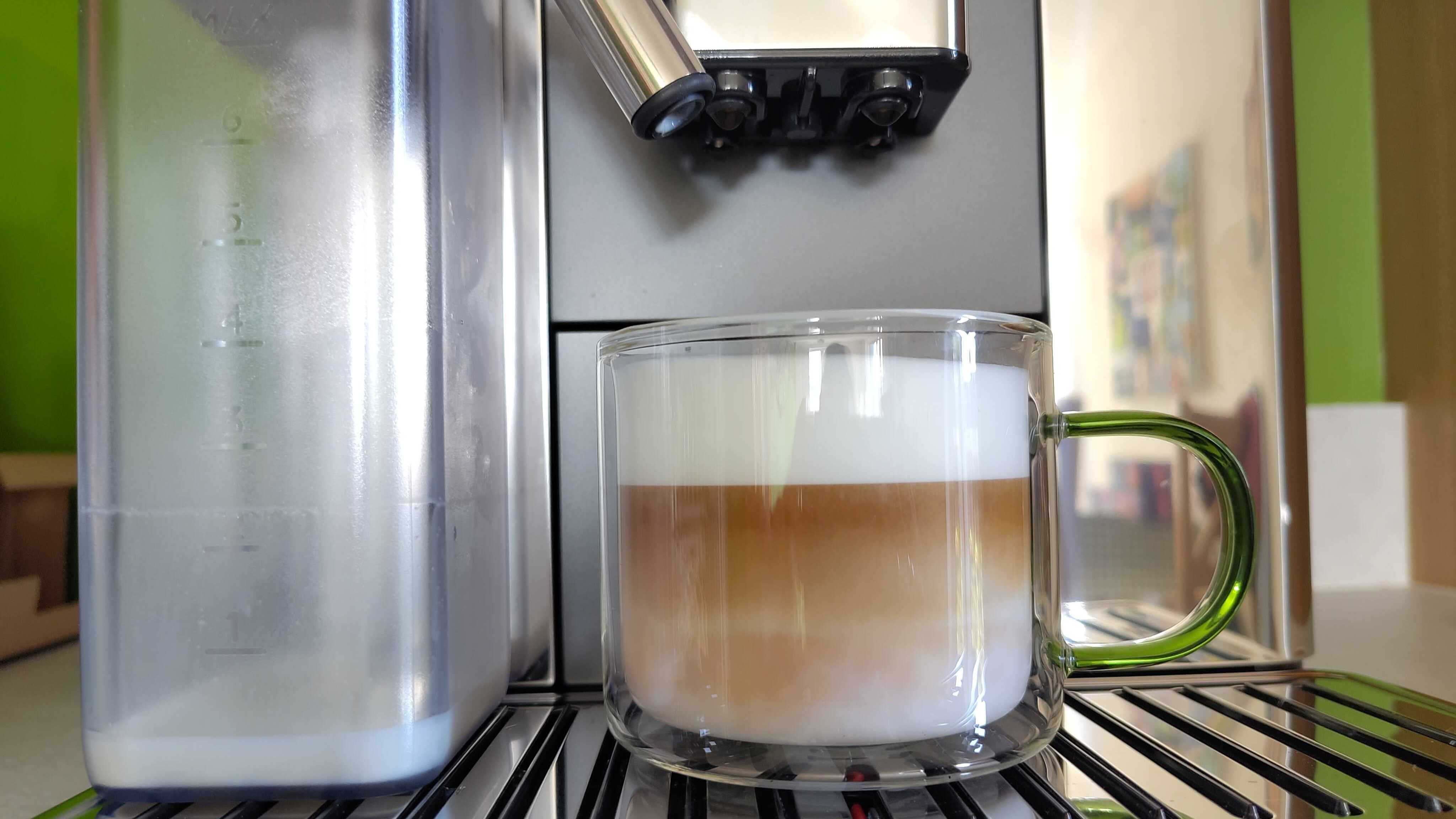 De'Longhi Primadonna Aromatic coffee machine