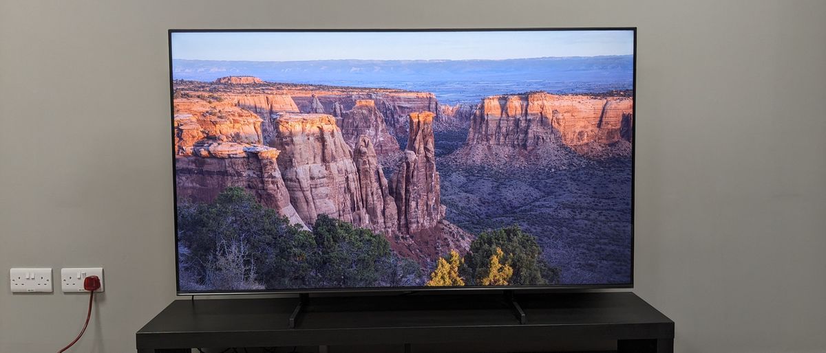 Hisense U6N hero image with cliff on screen 