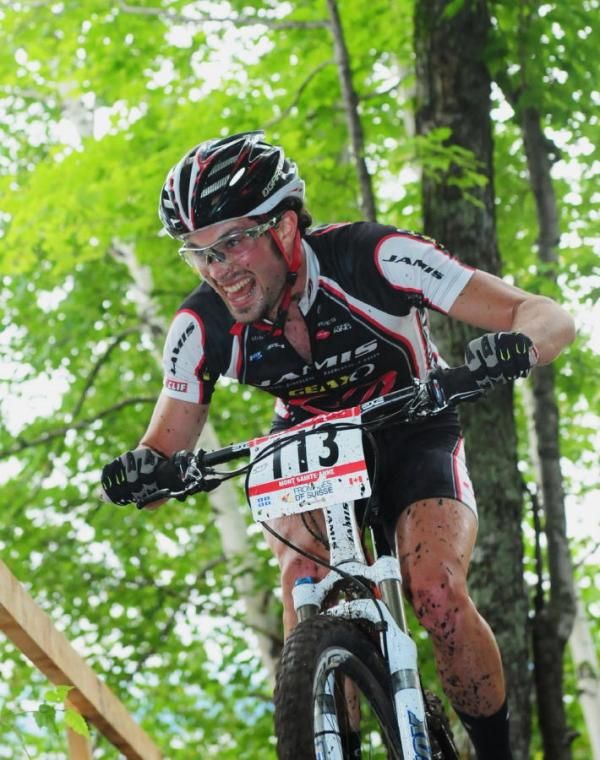 Adam Snyder (Team Jamis) seemingly having a good time.
