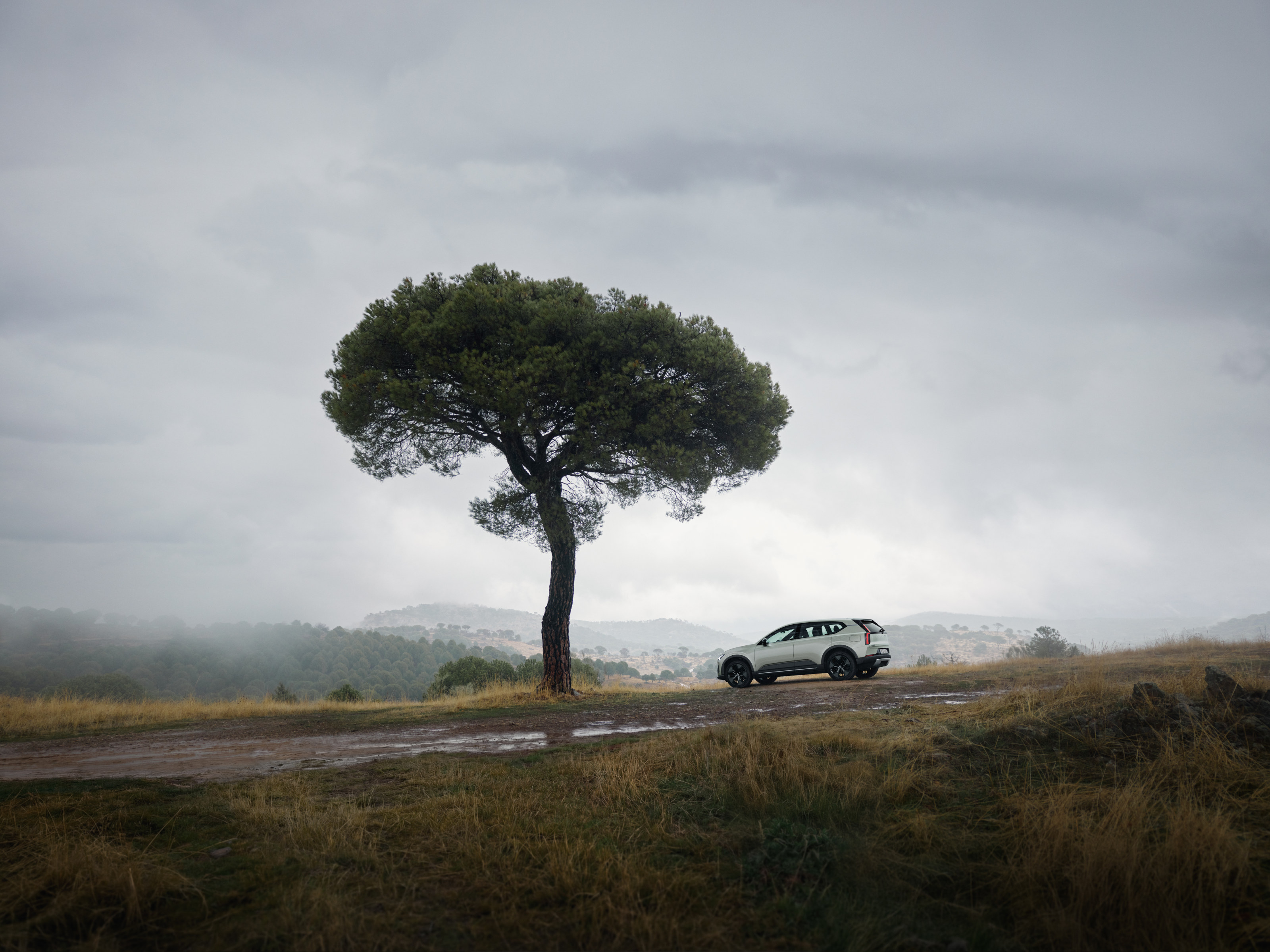 Volvo EX60 Cross Country