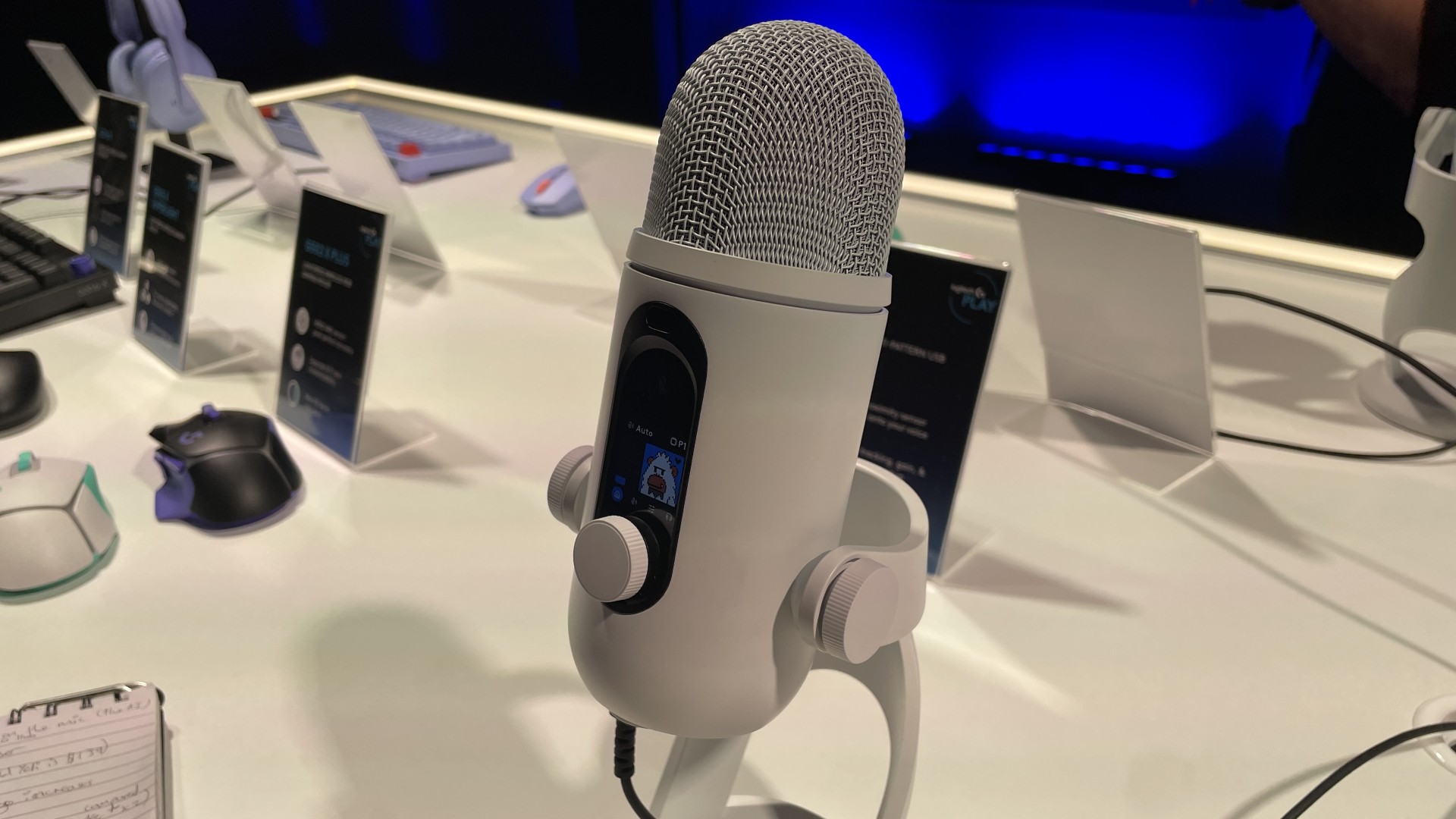 A white Logitech Blue Yeti 2 gaming mic.