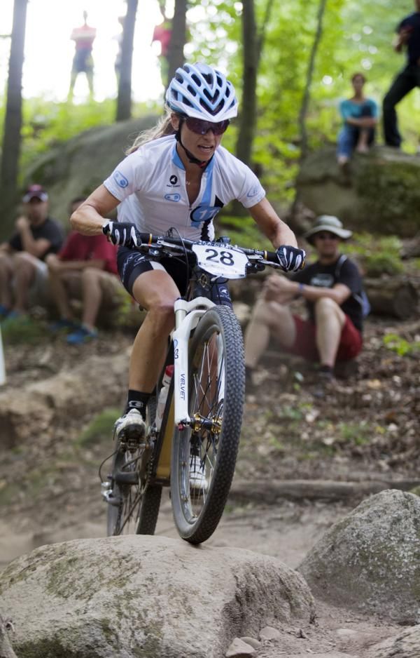 Judy Freeman (Crankbrothers Racing) navigates the firelane on her way to victory in the US Pro XCT Subaru Cup.