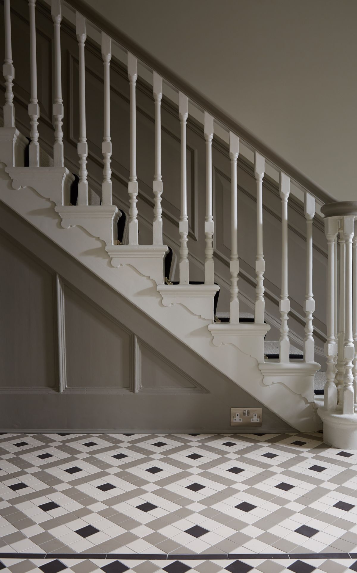 Choose The Best Hallway Flooring