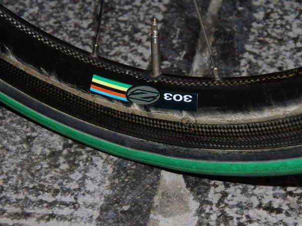 It looks like this might very well be Zipp's new ultra-durable 303