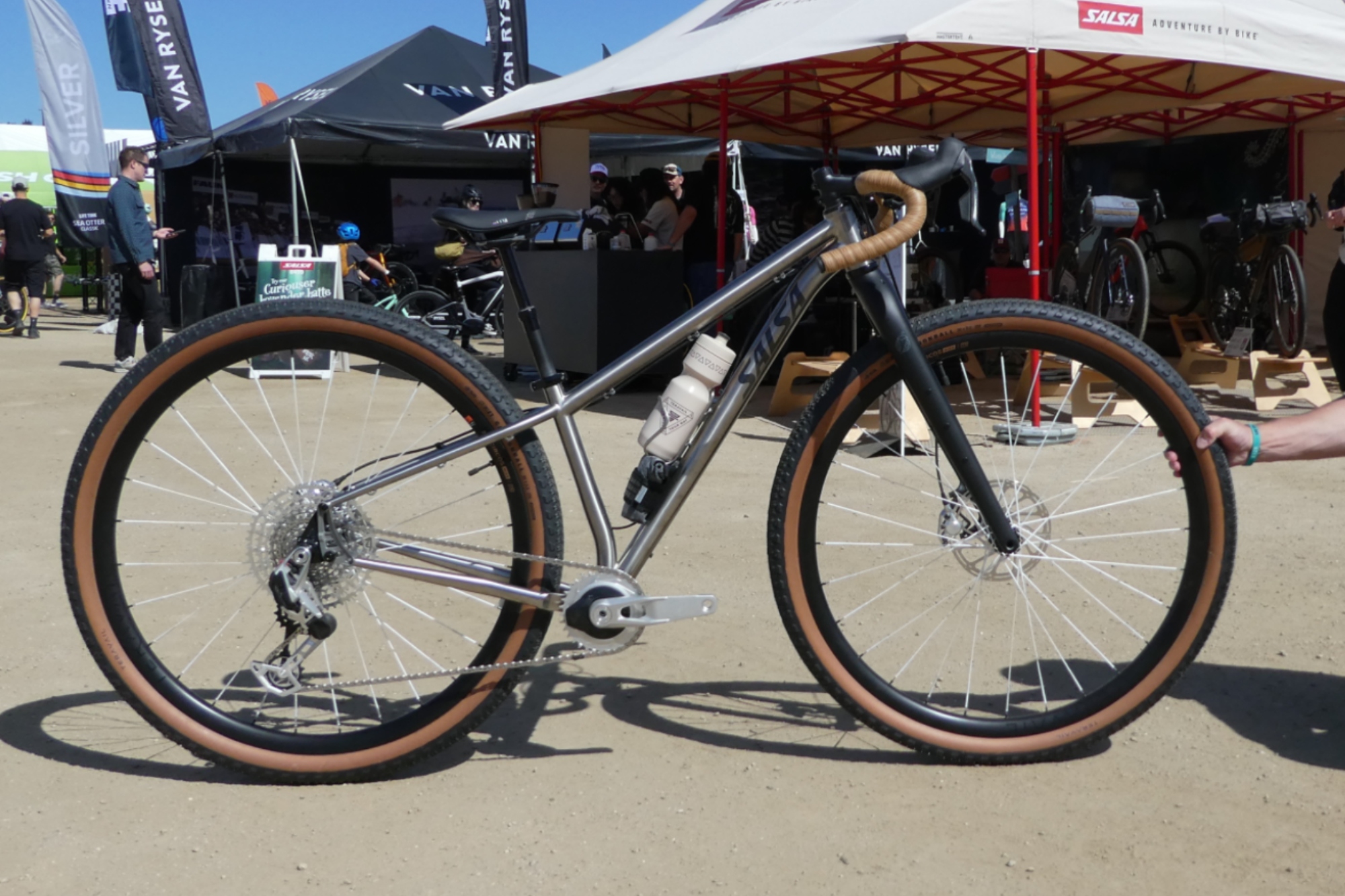 Salsa Frago bike with 32" wheels