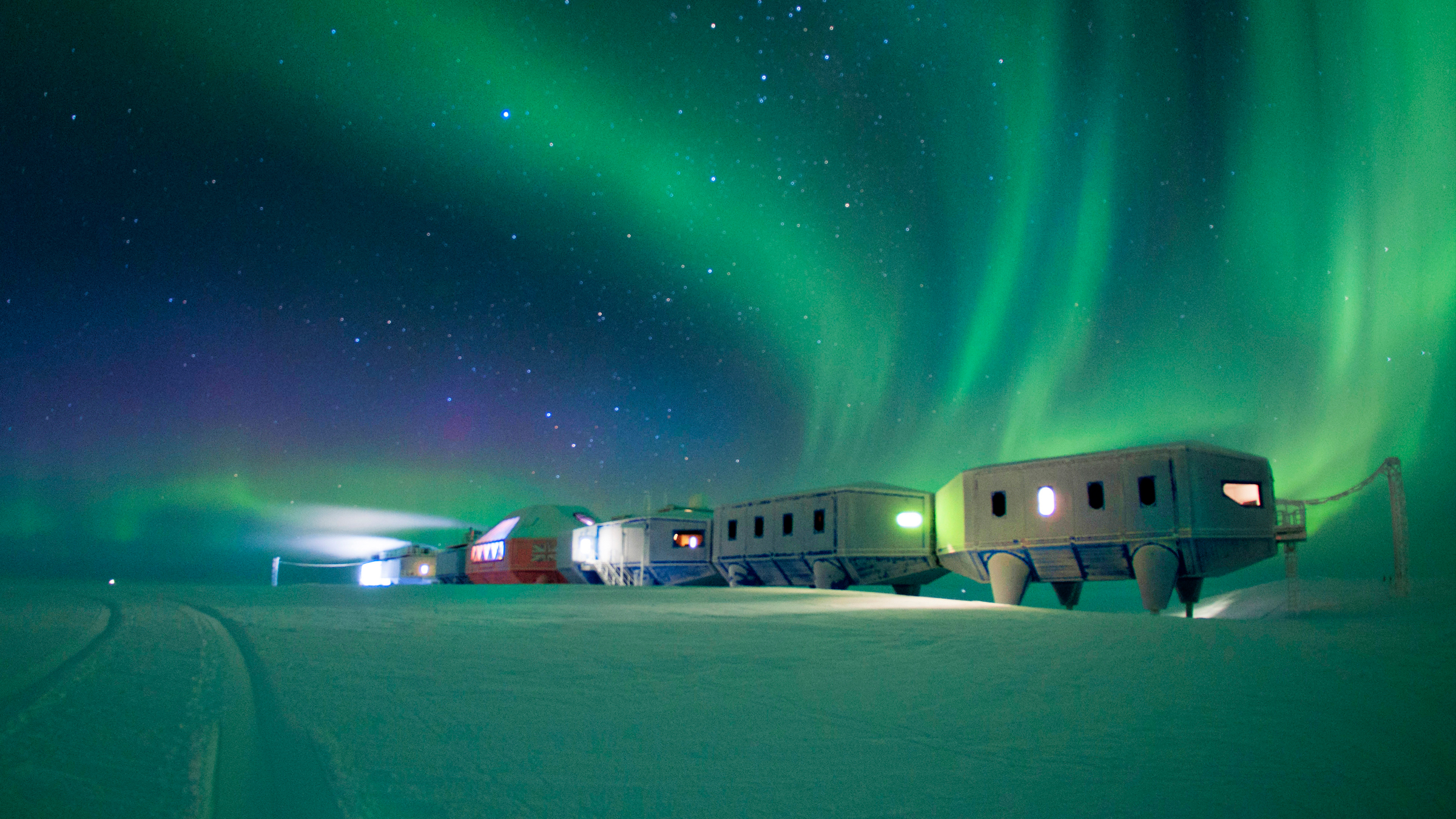 In the Antarctic summer of 2016 and 2017, the modular buildings at Halley Base were towed to a new location on the Brunt Ice Shelf so they would not be isolated by the widening chasm.