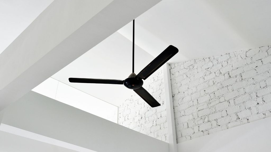 The best fan direction to cool a room experts offer advice Homes