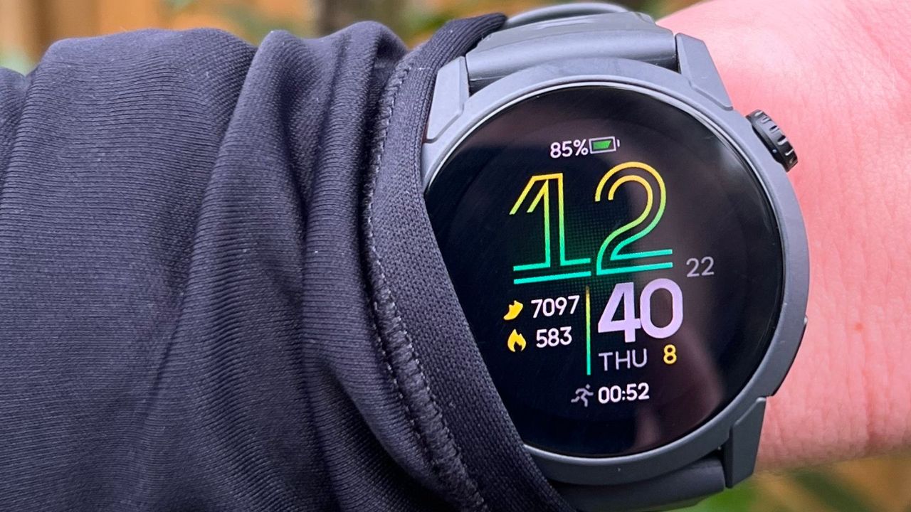 Grace Walsh wearing the Coros Pace 4