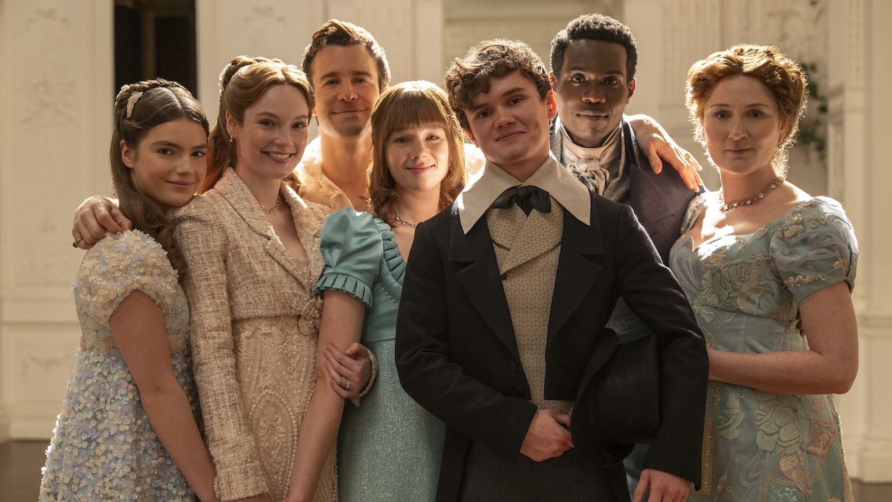 Bridgerton Author Weighs In About Whether Gregory And Hyacinth Should Be Recast Before Their Own Seasons