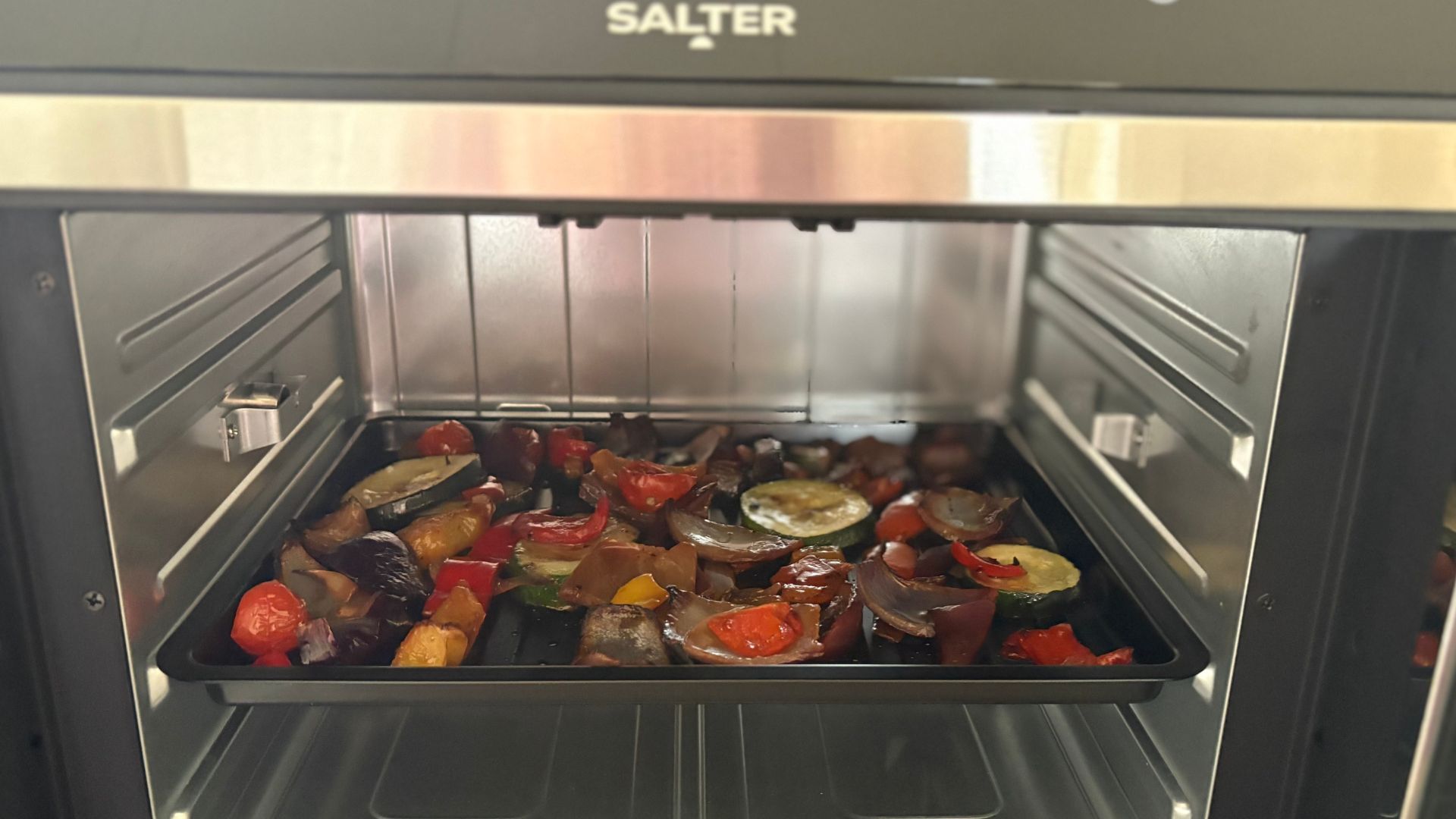 Testing the Salter XL Air Fryer Oven