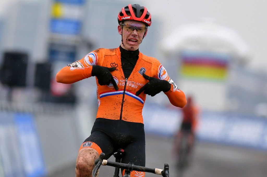OOSTENDE BELGIUM JANUARY 30 Arrival Pim Ronhaar of The Netherlands Celebration during the 72nd UCI CycloCross World Championships Oostende 2021 Men U23 UCICX CXWorldCup Ostend2021 CX on January 30 2021 in Oostende Belgium Photo by Luc ClaessenGetty Images