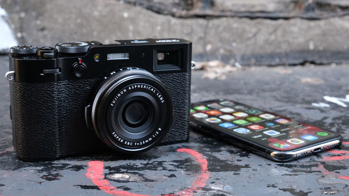 Fujifilm X100V