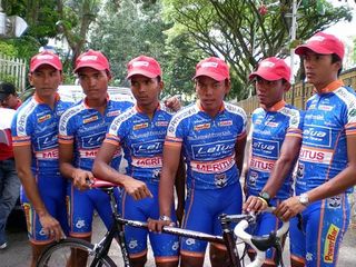 The LeTua cycling team