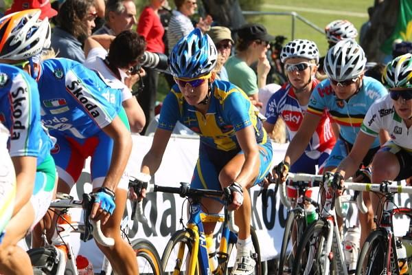Emma Johansson (Sweden) climbs in the bunch