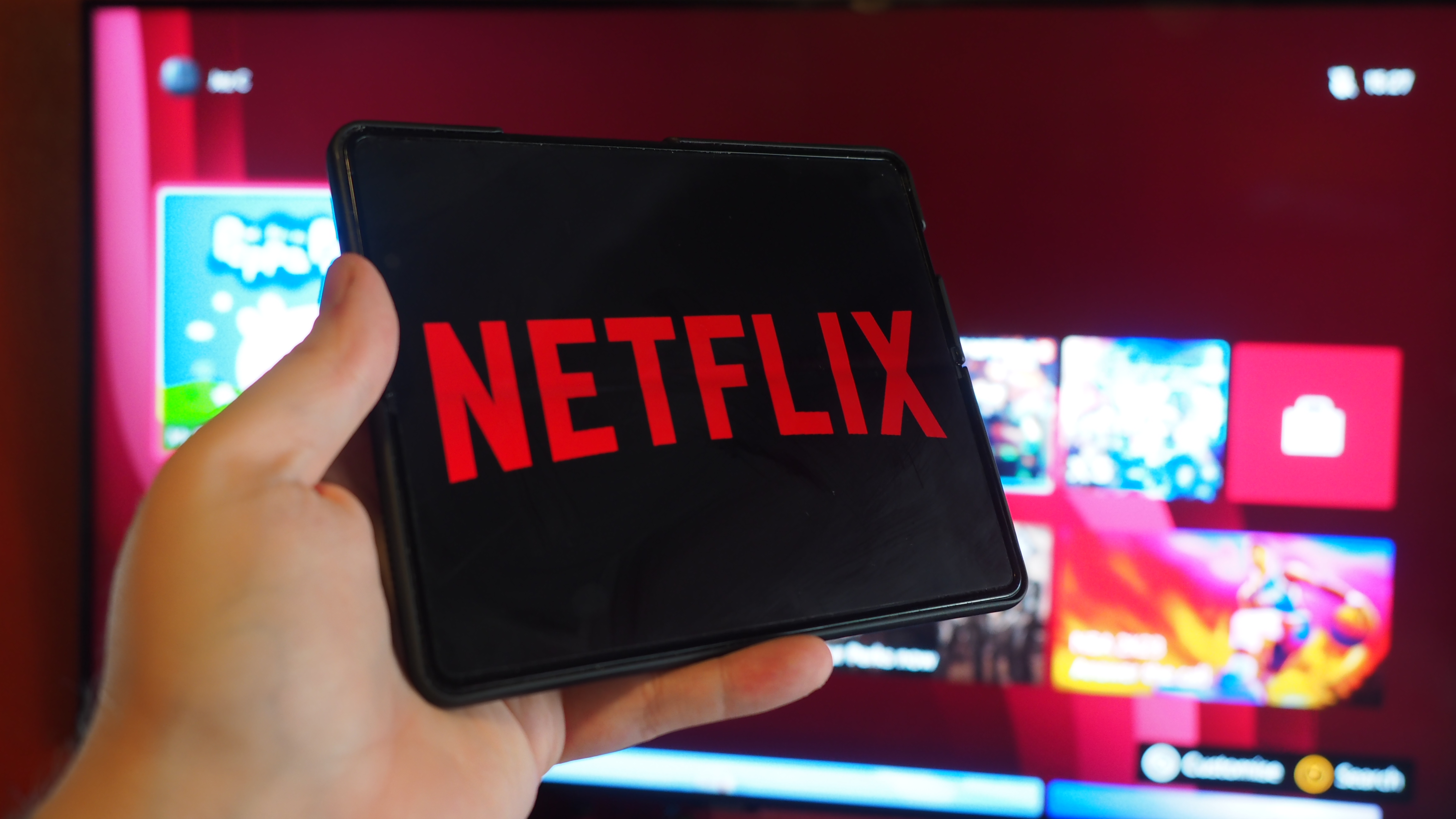 Официальное обновление приложения Netflix для ПК с Windows прекратит загрузку и просмотр в автономном режиме после введения жестких мер в отношении совместного использования учетных записей.