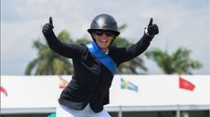 ashleebond-1.jpg