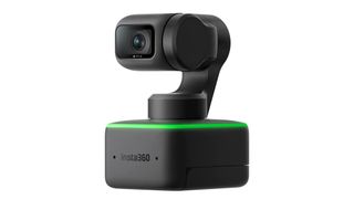 Et webkamera av typen Insta360 Link mot en hvit bakgrunn.